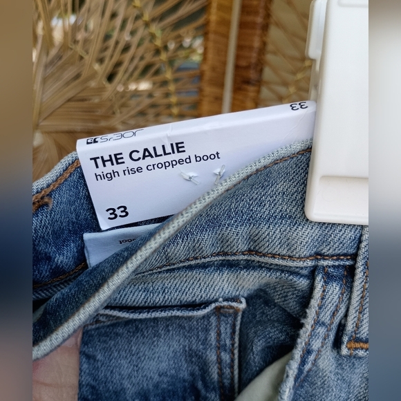 NWT Joe's" Callie High Rise Cropped Boot Blue Distressed Women's Jeans_33 - Picture 3 of 6